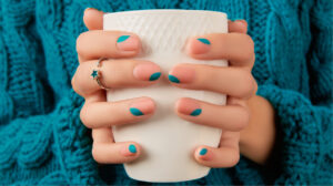 From Simple to Fabulous: Nail Art Extension Experts in Mumbai Recommend the Best Services